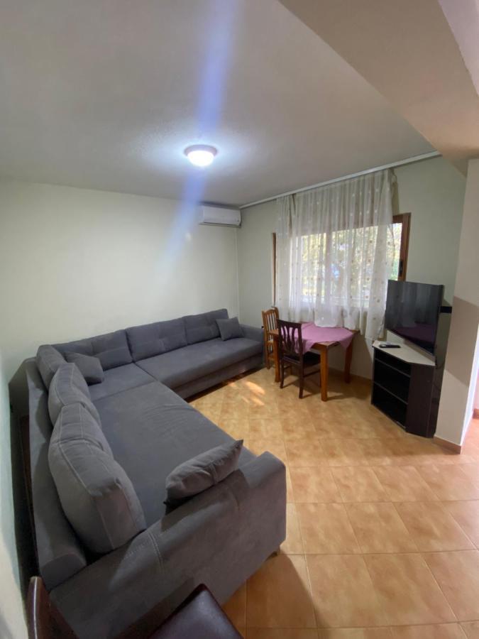 Hotel Garden Villa Ardo Golem  Bagian luar foto